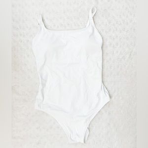 ANDIE White Square Neckline One Piece Swimsuit || SAMPLE PIECE
